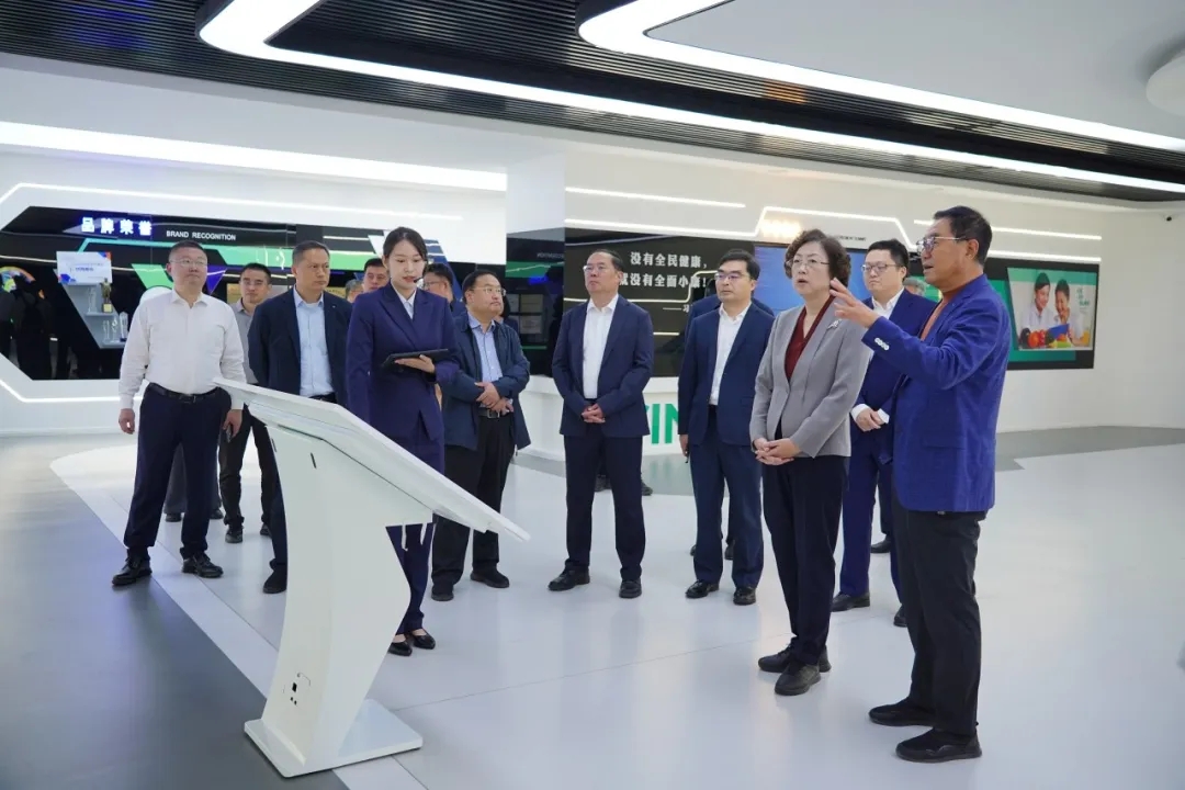 青島市委副書記、市委統戰部部長張惠一行蒞臨文達通股份調研指導 青島市委副書記、市委統戰部部長張惠一行蒞臨文達通股份調研指導